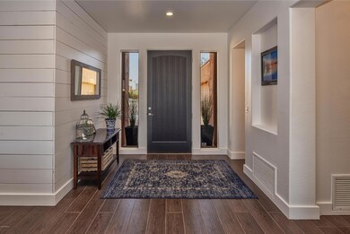 004_Foyer