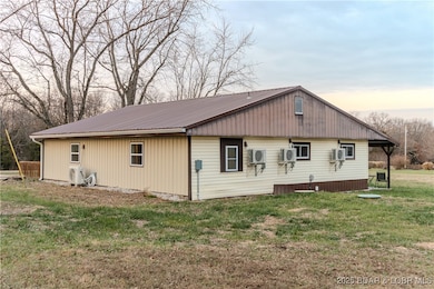 21145 Highway 135, Stover, MO 65078 - photo 6