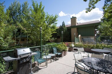 Ullr Courtyard