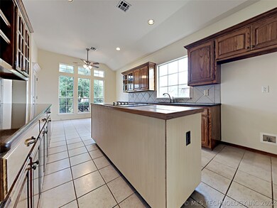 2104 W Austin St, Broken Arrow, OK 74011 - photo 7