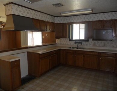 2705 Jimmie Dean Dr, Marrero, LA 70072 - photo 3