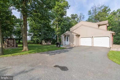 126 Fairfield Dr, Barto, PA 19504 - photo 6