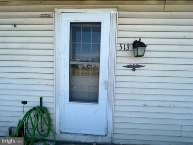 513 Center St unit FRONT, Pottstown, PA 19464 - photo 2