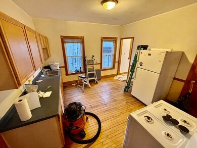 191 Lowell St unit 1, Somerville, MA 02144 - photo 3