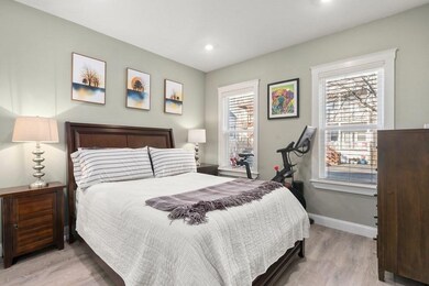 225 Bowen St unit 1, Boston, MA 02127 - photo 5