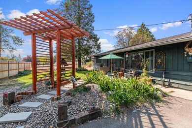 2413 E McAndrews Rd, Medford, OR 97504 - photo 3