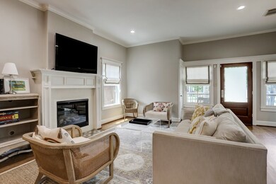 734 E 13th 1 2 St, Houston, TX 77008 - photo 4