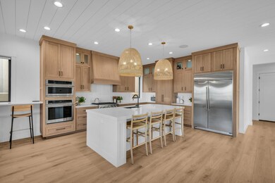 898 Sapphire Ln St George UT-large-007-0