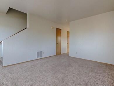 006_Living Room