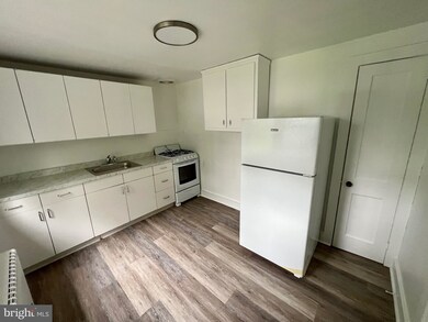 140 Jenkins Ave unit . A, Lansdale, PA 19446 - photo 2