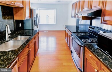 10289 Arizona Cir, Bethesda, MD 20817 - photo 3