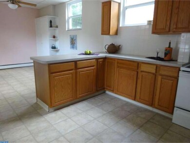 905 Carroll Rd, Wynnewood, PA 19096 - photo 4