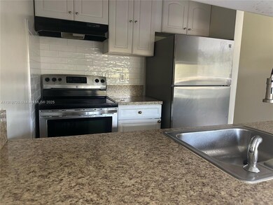 6031 10th Ave N unit 218, Greenacres, FL 33463 - photo 5