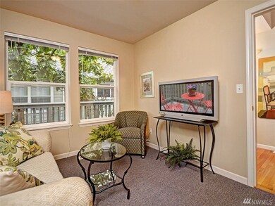 1404 NW 202nd Ln, Shoreline, WA 98177 - photo 4