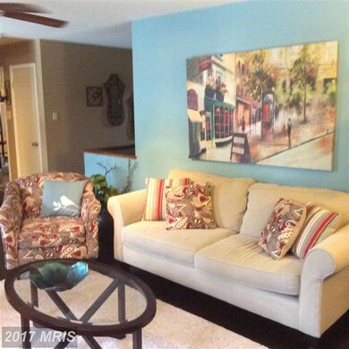 8803 Brae Brooke Dr, Lanham, MD 20706 - photo 5