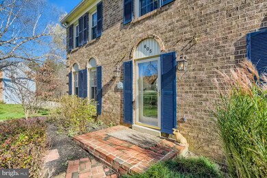 605 Roundtree Ct, Sykesville, MD 21784 - photo 2