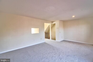 1878 Murdock Ct, Frederick, MD 21702 - photo 5