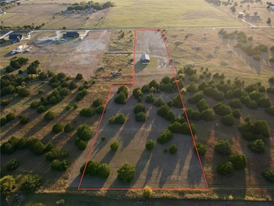 536 Robnett Rd, Waxahachie, TX 75165 - photo 2