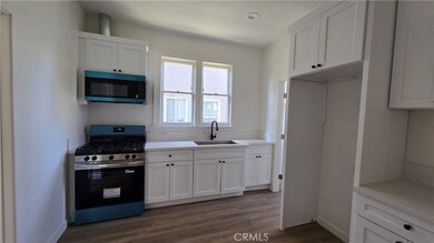 975 N Park Cir unit A, Long Beach, CA 90813 - photo 5