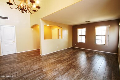 4-Living Rm