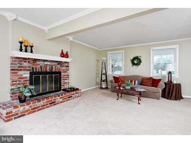 239 Carson Ave, Gibbstown, NJ 08027 - photo 3