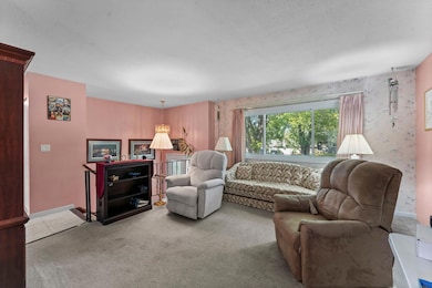 2254 Orchard Ln, Saint Paul, MN 55110 - photo 4