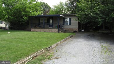 40 W Main St, Leola, PA 17540 - photo 2