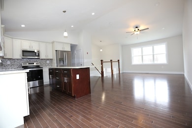 14 Wakefield Ave, Webster, MA 01570 - photo 6