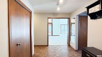 1318 W Featherwood Dr, Dunlap, IL 61525 - photo 5