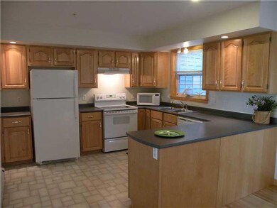 9 Main St unit 3, Kittery, ME 03904 - photo 6