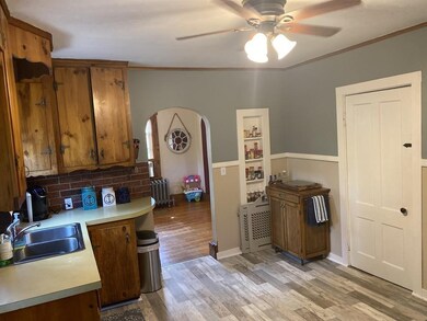 19 Cross St, Ludlow, MA 01056 - photo 5