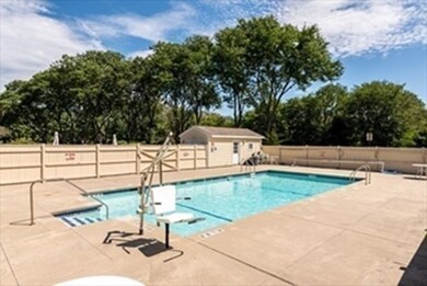 573 Broad St unit 221, East Weymouth, MA 02189 - photo 7