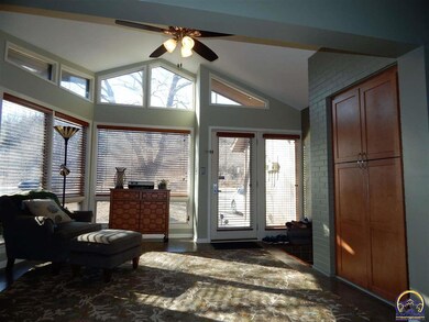 3516 SW Skyline Pkwy, Topeka, KS 66614 - photo 3