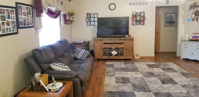 413 E Hickory St, Mulvane, KS 67110 - photo 4