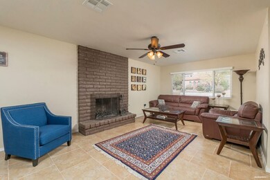 1415 E El Camino Dr, Phoenix, AZ 85020 - photo 5