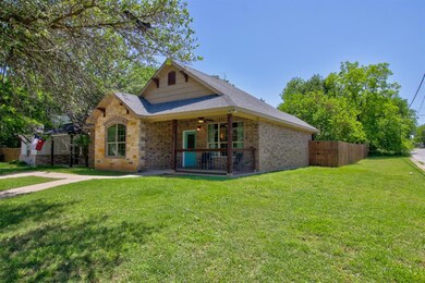 830 W Johnson St, Denison, TX 75020 - photo 2