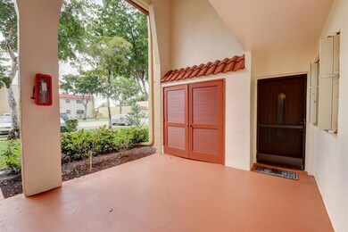 181 Lake Frances Dr, West Palm Beach, FL 33411 - photo 3