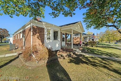 16546 Philomene Blvd, Allen Park, MI 48101 - photo 4