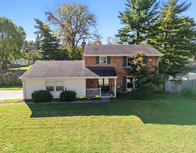 1311 Crescent Dr, Columbus, IN 47203 - photo 4