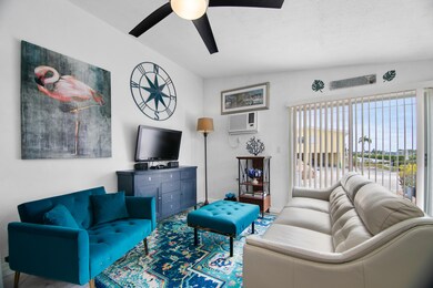 10 Clara BLvd Interior-03