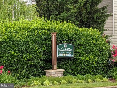 21806 Stonington Square, Sterling, VA 20164 - photo 2