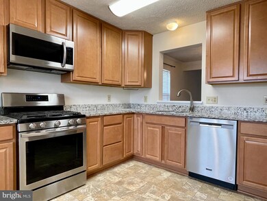 501 Tolbelt Ct, Stafford, VA 22554 - photo 4
