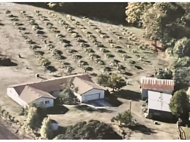 7295 NW Poverty Bend Rd, McMinnville, OR 97128 - photo 3