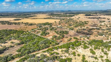 Live Oak Ridge, Bandera, TX 78003 - photo 2