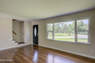 609 Littlejohn Ave, Jacksonville, NC 28546 - photo 2