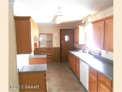 613 13th Ave W, Alexandria, MN 56308 - photo 2