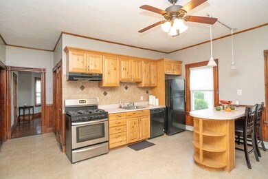 64 Crapo St, Bridgewater, MA 02324 - photo 4