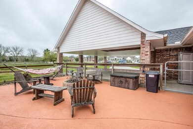 323 Bayou End Cir, Alvin, TX 77511 - photo 6