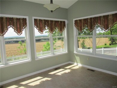 2825 Eagle Nest Ln, Nazareth, PA 18064 - photo 5