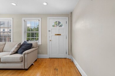 998 Chestnut St unit 1, Newton Upper Falls, MA 02464 - photo 4